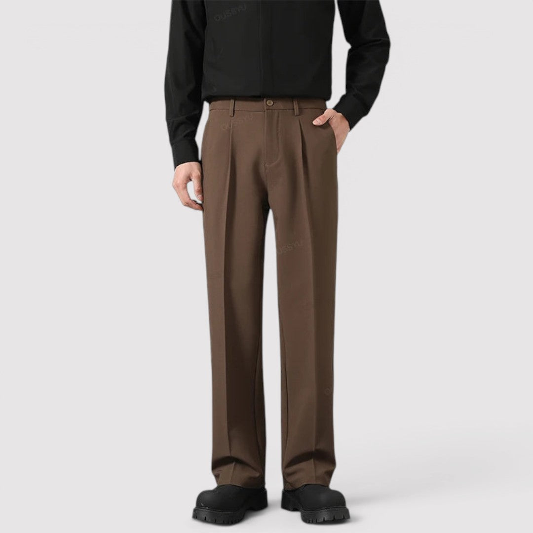 LEOB 通気性のあるテーパードパンツ