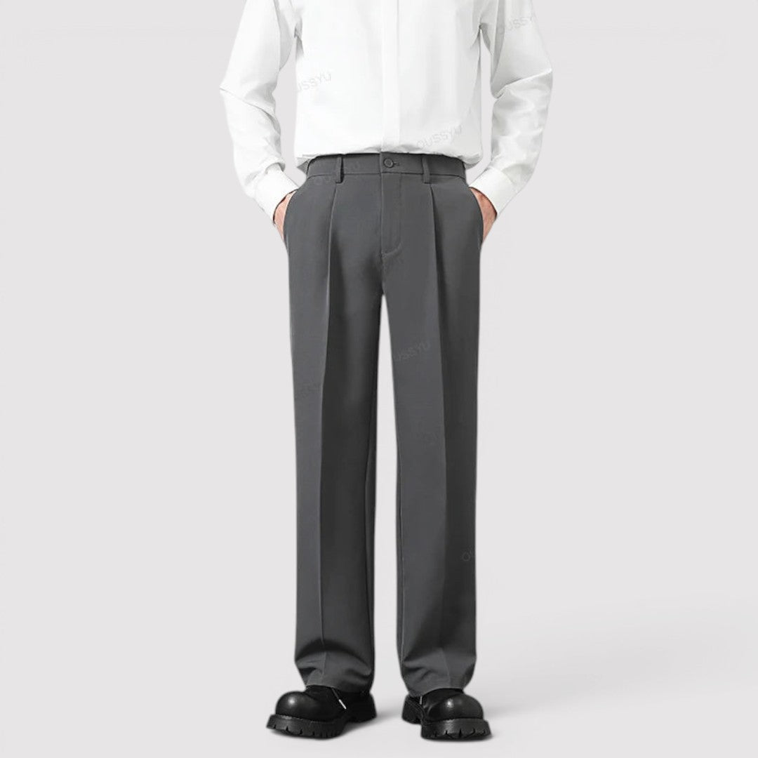 LEOB 通気性のあるテーパードパンツ