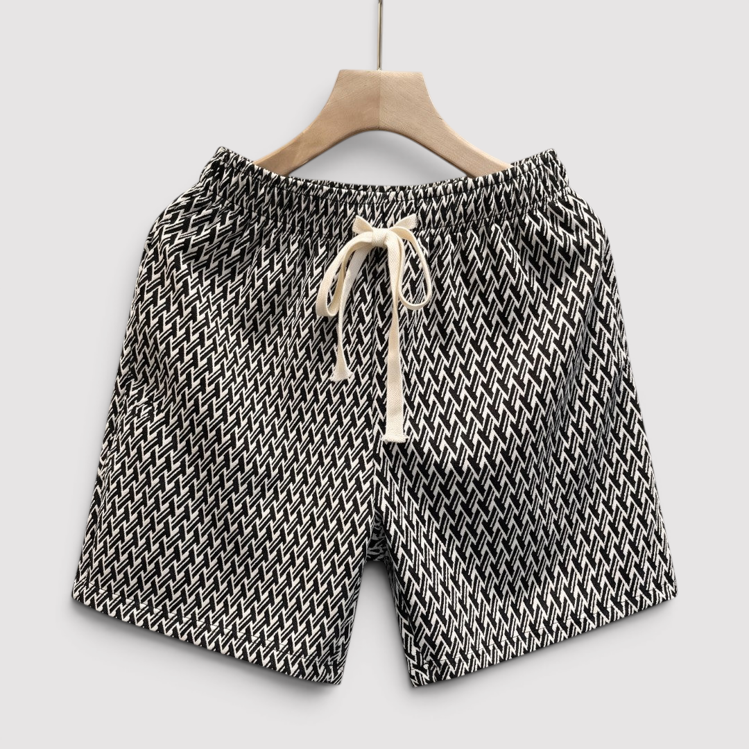 DREVAL カジュアルなチェック柄のショートパンツ
